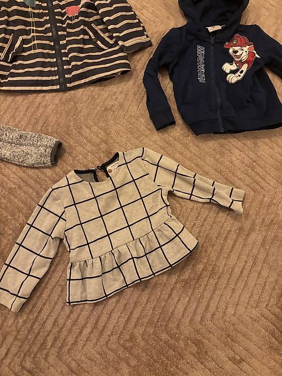 Lotti & Set di vestiti: Kleiderpaket 86/92 Mädchen – Usato da Zürich venduto da frohlein 2