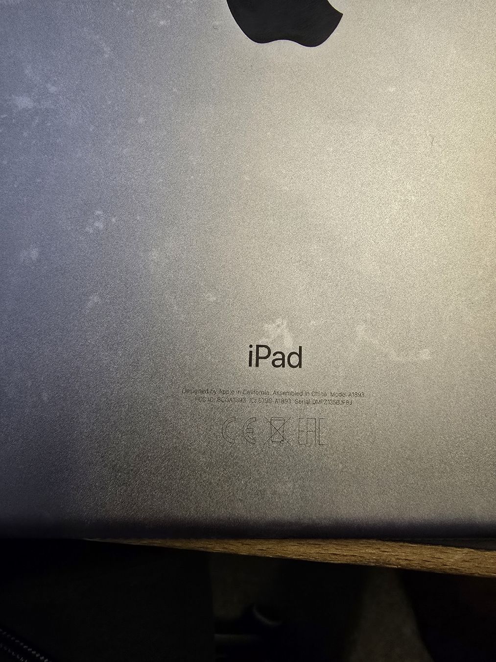 Apple Tablet PC: Guterhaltenes iPad 6. Generation, 32GB – Usato da Buchs AG venduto da Bwarez 1