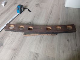 Rustikaler Weinflaschenhalter aus Holz - Winterdeko!