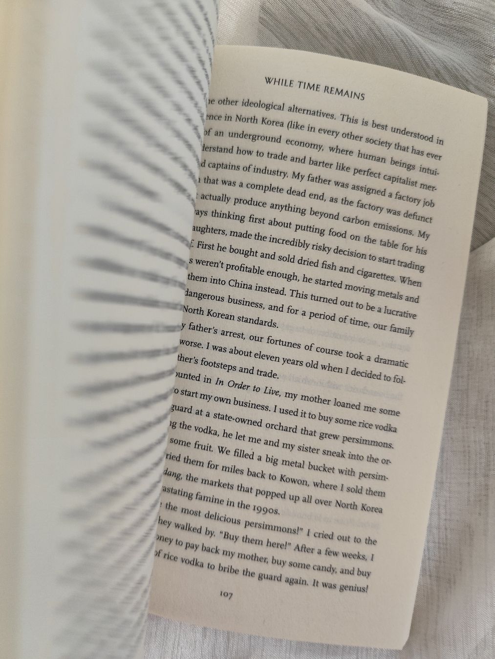 Libri: Buch While Time Remains von Yeonmi Park  – Usato da Mägenwil venduto da VintageGirly 6