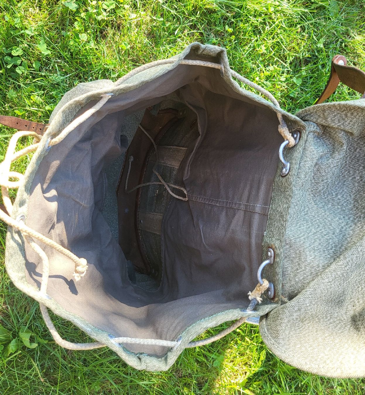 Zaini: Militärrucksack 52 – Usato da Gutenswil venduto da ghekko88 6