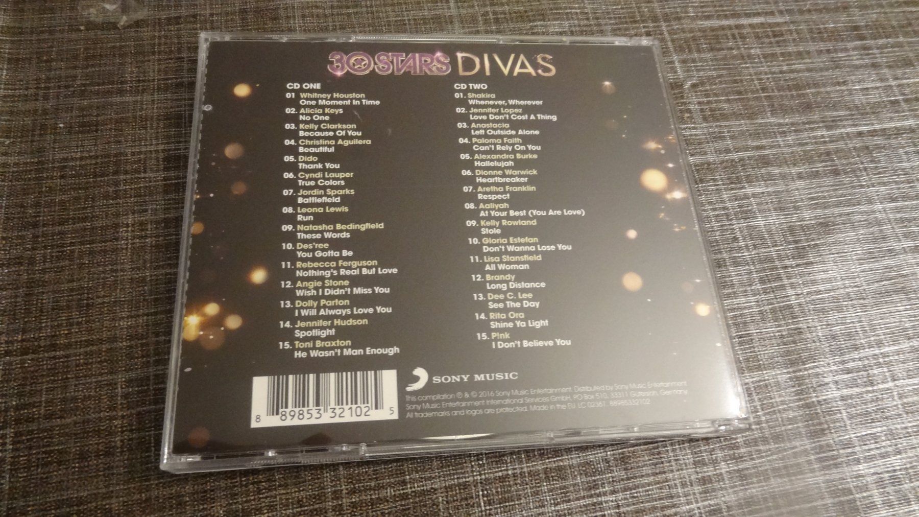 CDs: 30 Stars - Divas CD – Gebraucht aus Olten von Disc-Ausverkauf 1