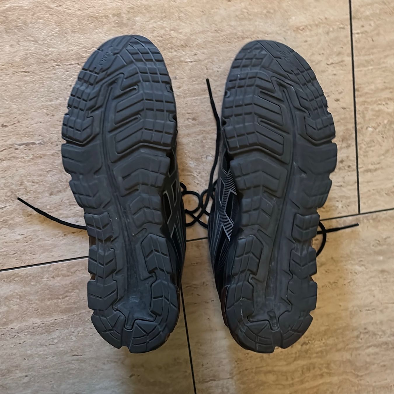 Asics Herrenschuhe: Asics Gel Quantum 180 – Gebraucht aus Toffen von dis_9tlf 4