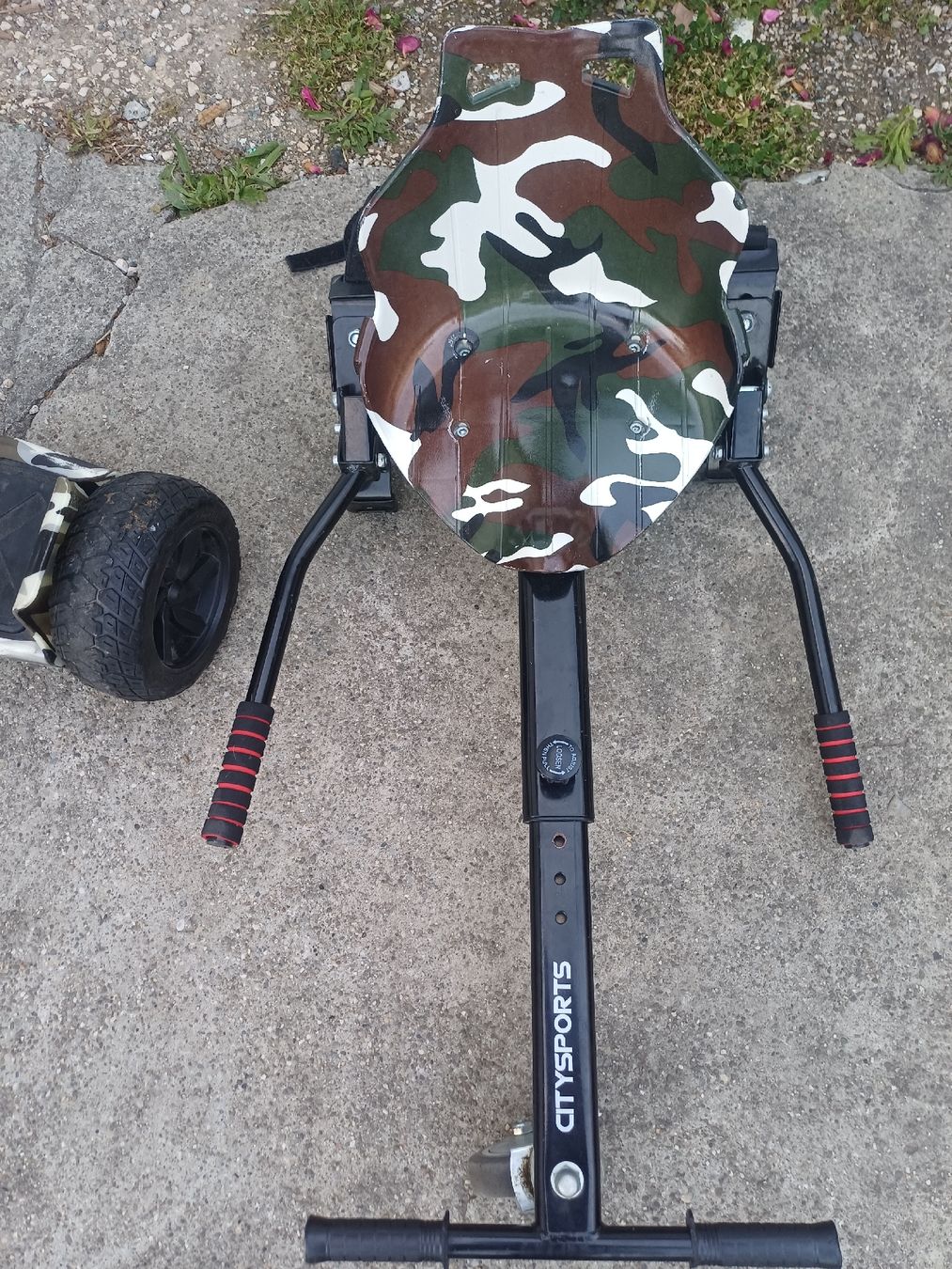 Hoverboard: Hoverboard mit Go-Kart Aufsatz Tarnmuster – Difettoso da Wangenried venduto da Recycler94 6