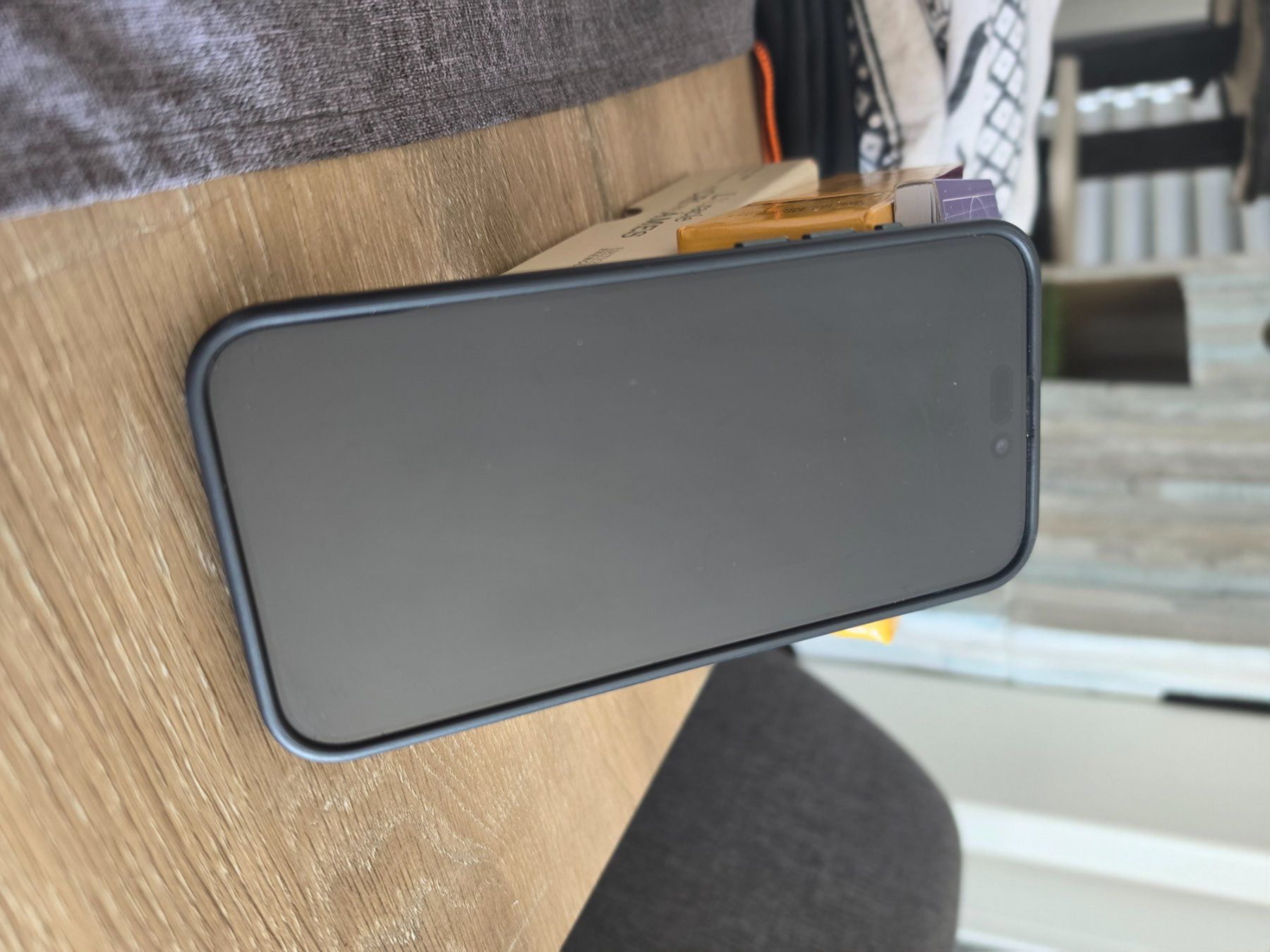 Apple Handys / Smartphones: iPhone 15 Pro Max 256 Go graphite  + coque – Gebraucht aus Le Landeron von ANDREAA02
