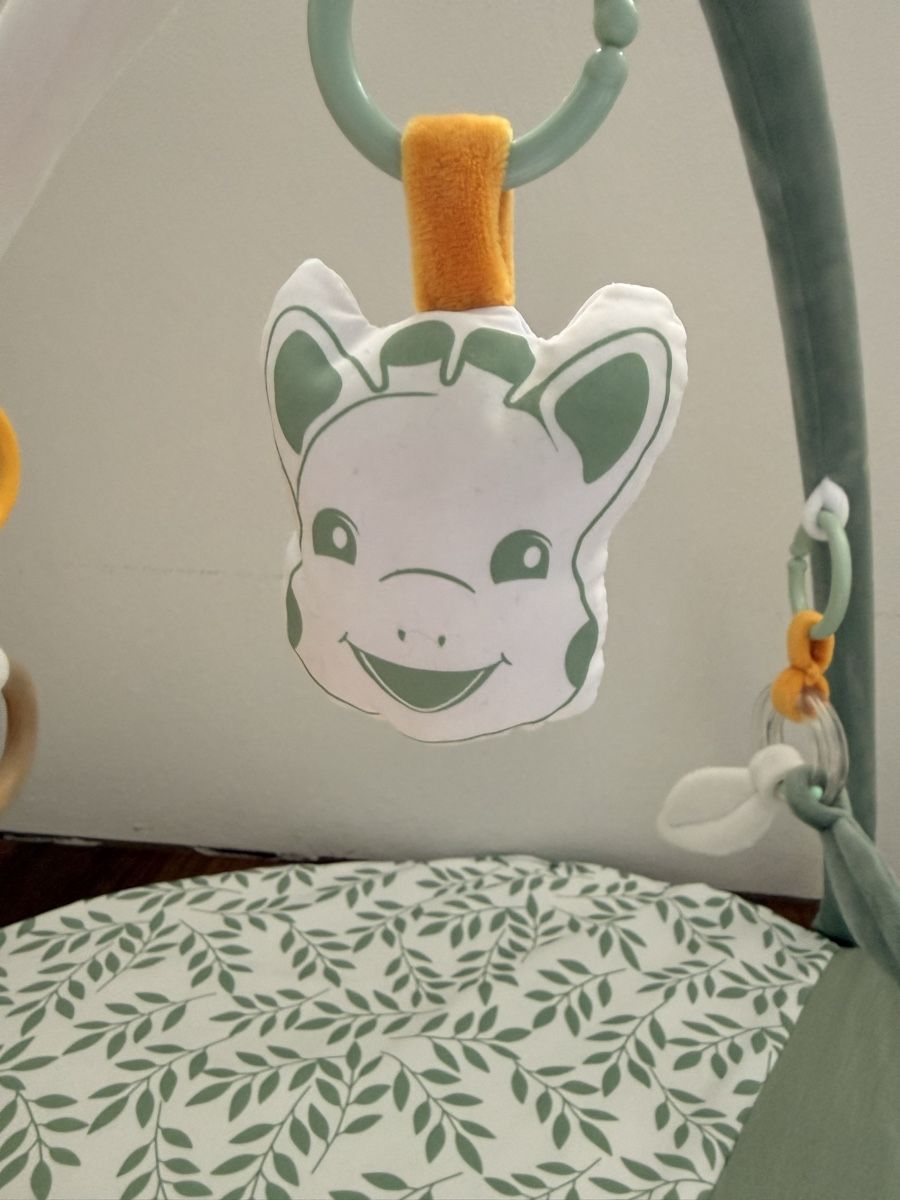 Tapis de jeu: Sophie la Girafe activity mat reversible  – D'occasion à Diessenhofen par mar_8cyl 6
