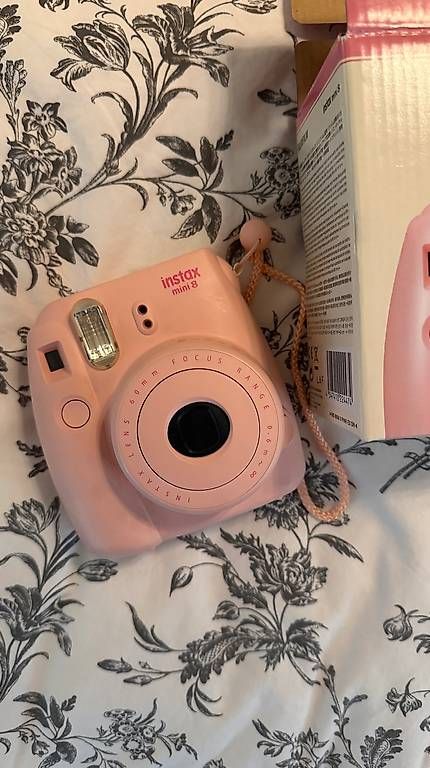 Fujifilm Kamera: Instax Mini 8 – Neu (gemäss Beschreibung) aus Diessbach b. Büren von Mondprinzessin