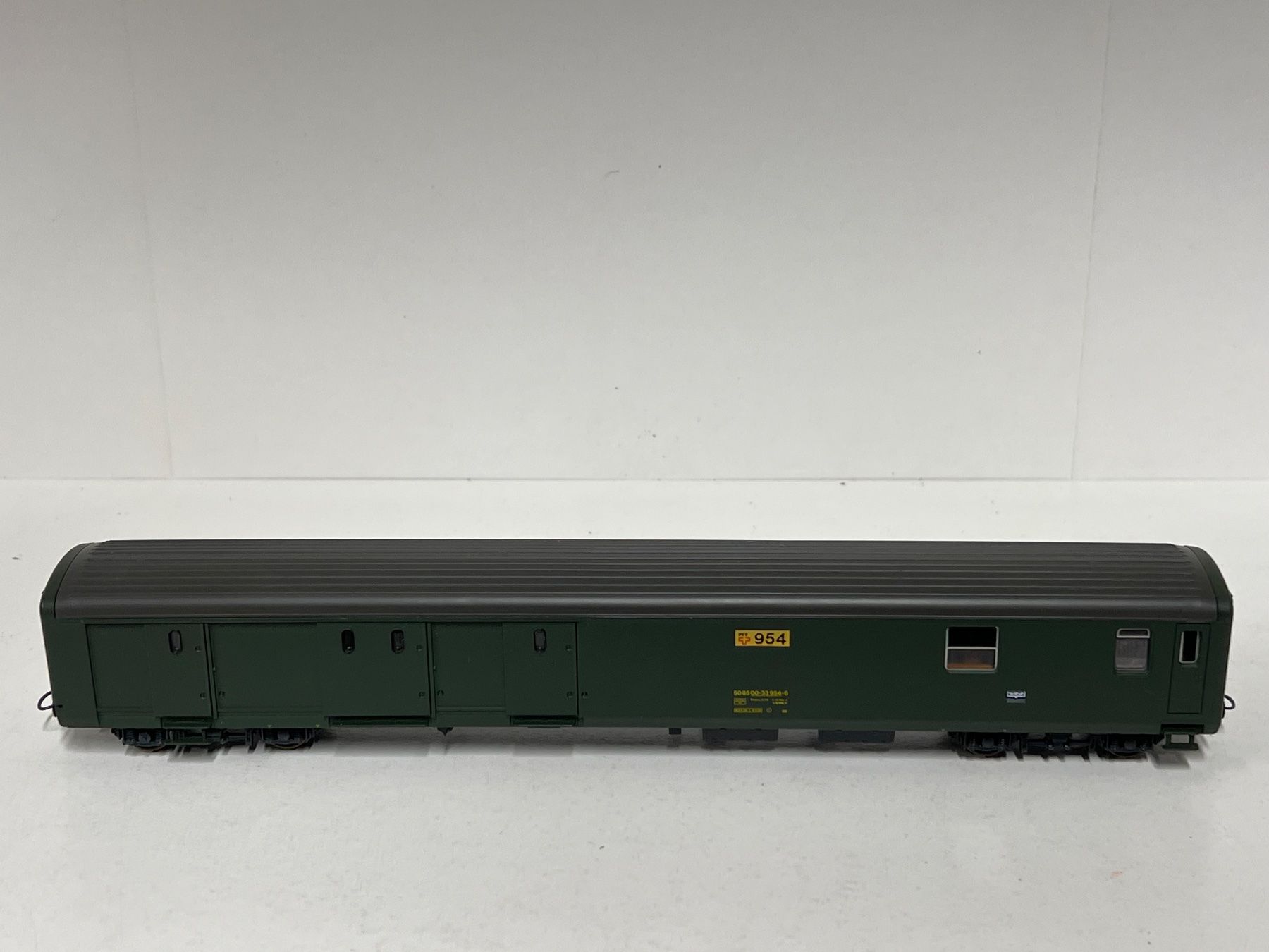 Roco Modellini di ferrovie: Roco Post SBB 954   POSTWAGEN 50 85 00-33 954-6 H0 DC – Usato da Neuenhof venduto da ludovicco