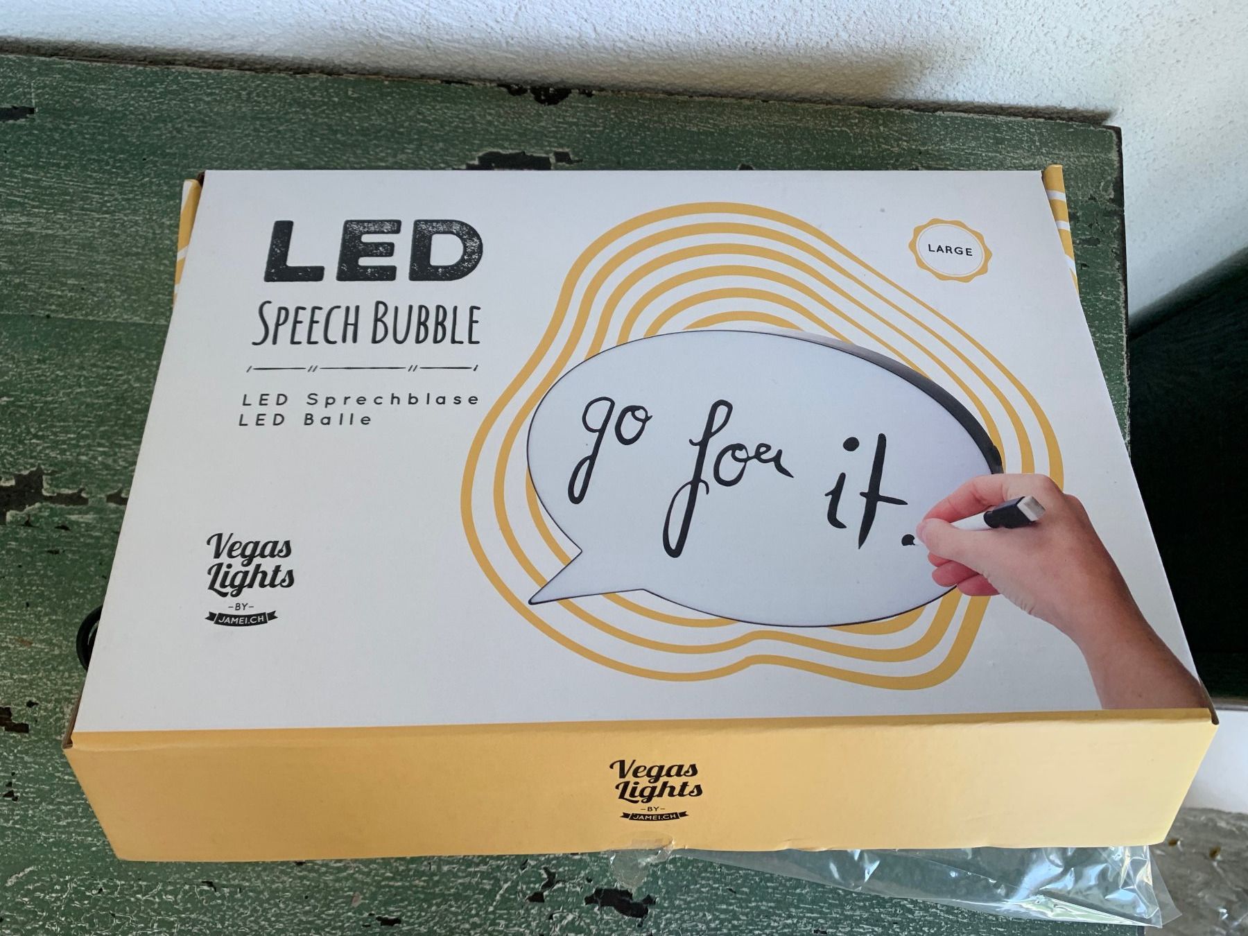 Pfister Lampen: Neuware LED Sprechblase mit Batterie oder Netz – Neu und originalverpackt aus Kirchdorf AG von coco123