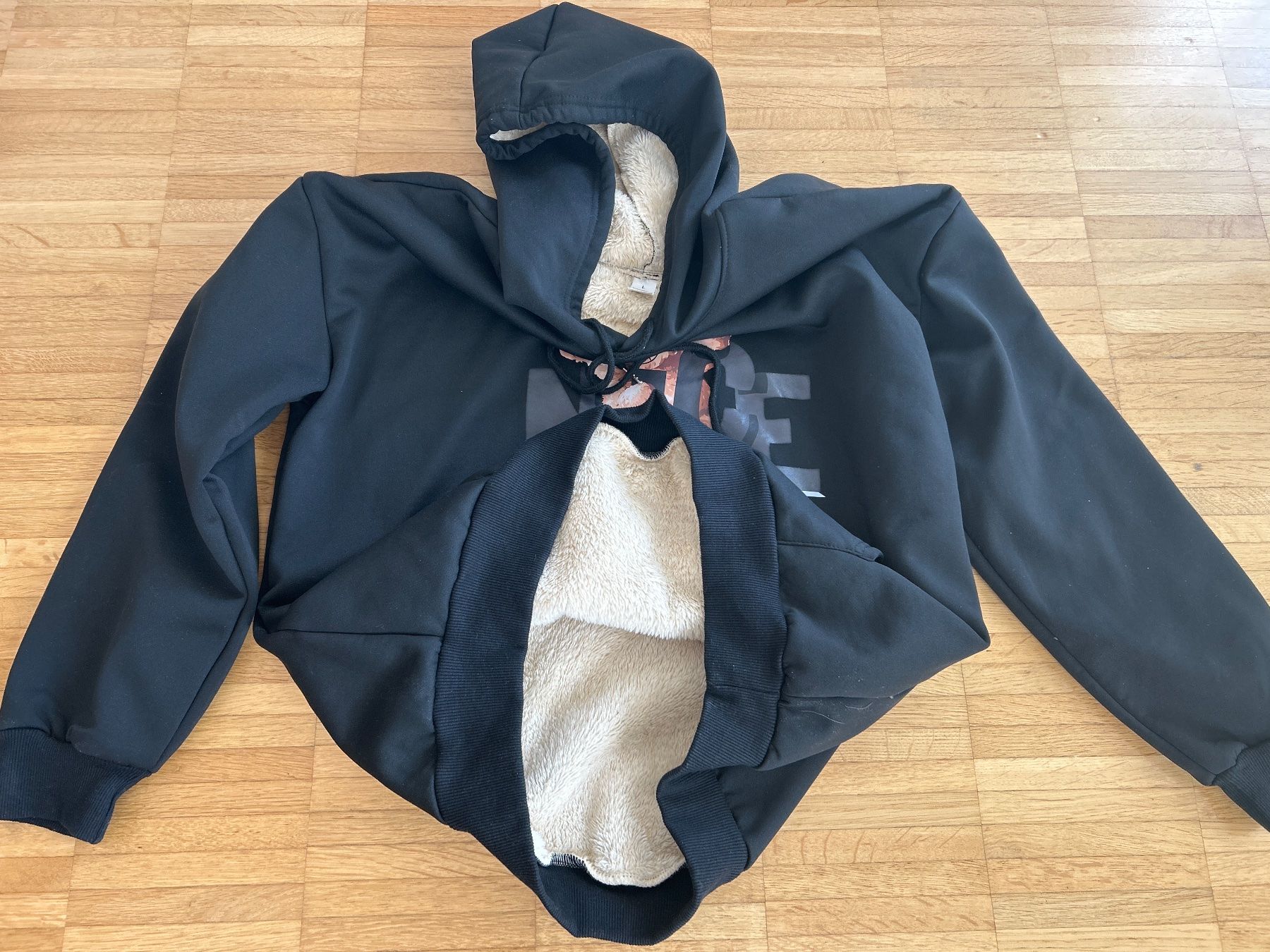 Maglioni & Felpe: Hoody – Usato da Schwerzenbach venduto da Thoeny1 2