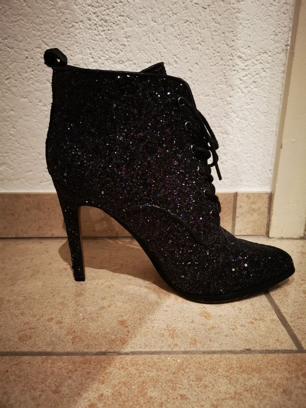 Aldo Scarpe da donna: Strass-Stiefeletten schön funkelnd – Nuovo (secondo la descrizione) da Zürich venduto da Italy2001