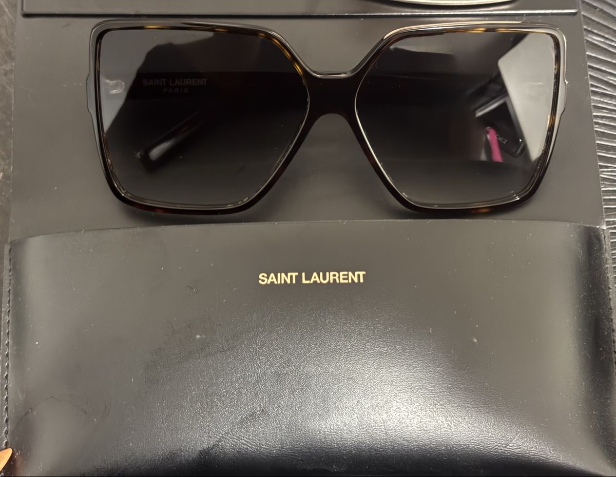 Saint Laurent Occhiali & Lenti: Saint Laurent Sonnenbrille SL232 Betty – Nuovo (secondo la descrizione) da Bern venduto da danna_