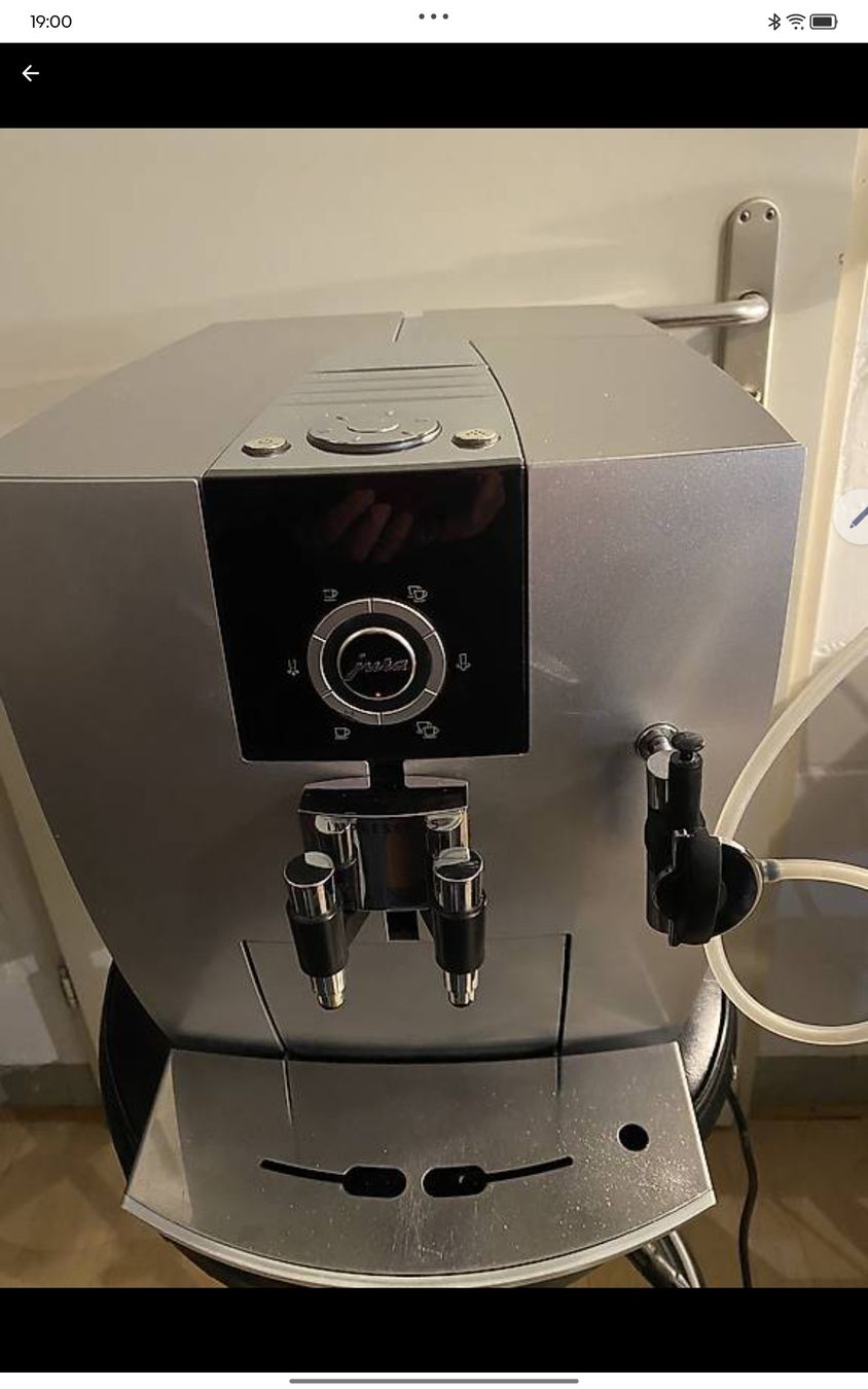 Jura Macchine per caffè & Macchine per espresso: Jura J5 ab Service  – Usato da sulgen venduto da 270963