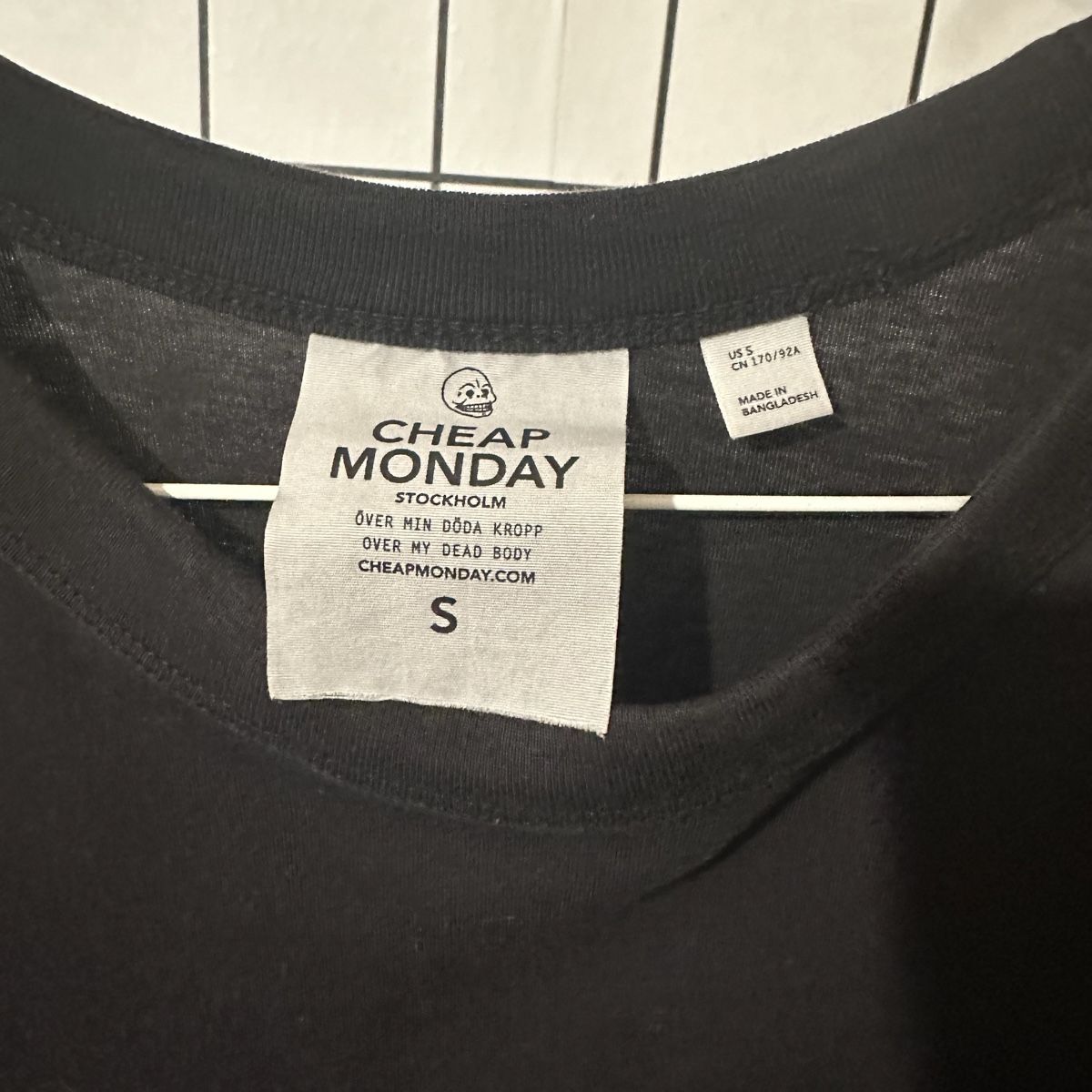 T-shirt: Graphic Cheap Monday Boxer Logo Tee - SIZE S – Usato da Genève venduto da ravehotline 4