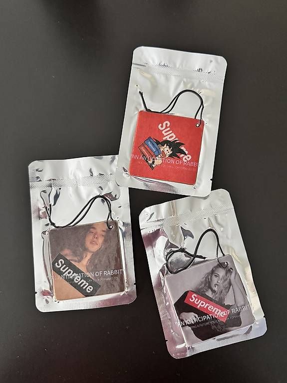Profumi & Eau de Toilette: Supreme Profumatori per auto – Nuovo e nell'imballaggio originale da Losone venduto da Nuno__v 1