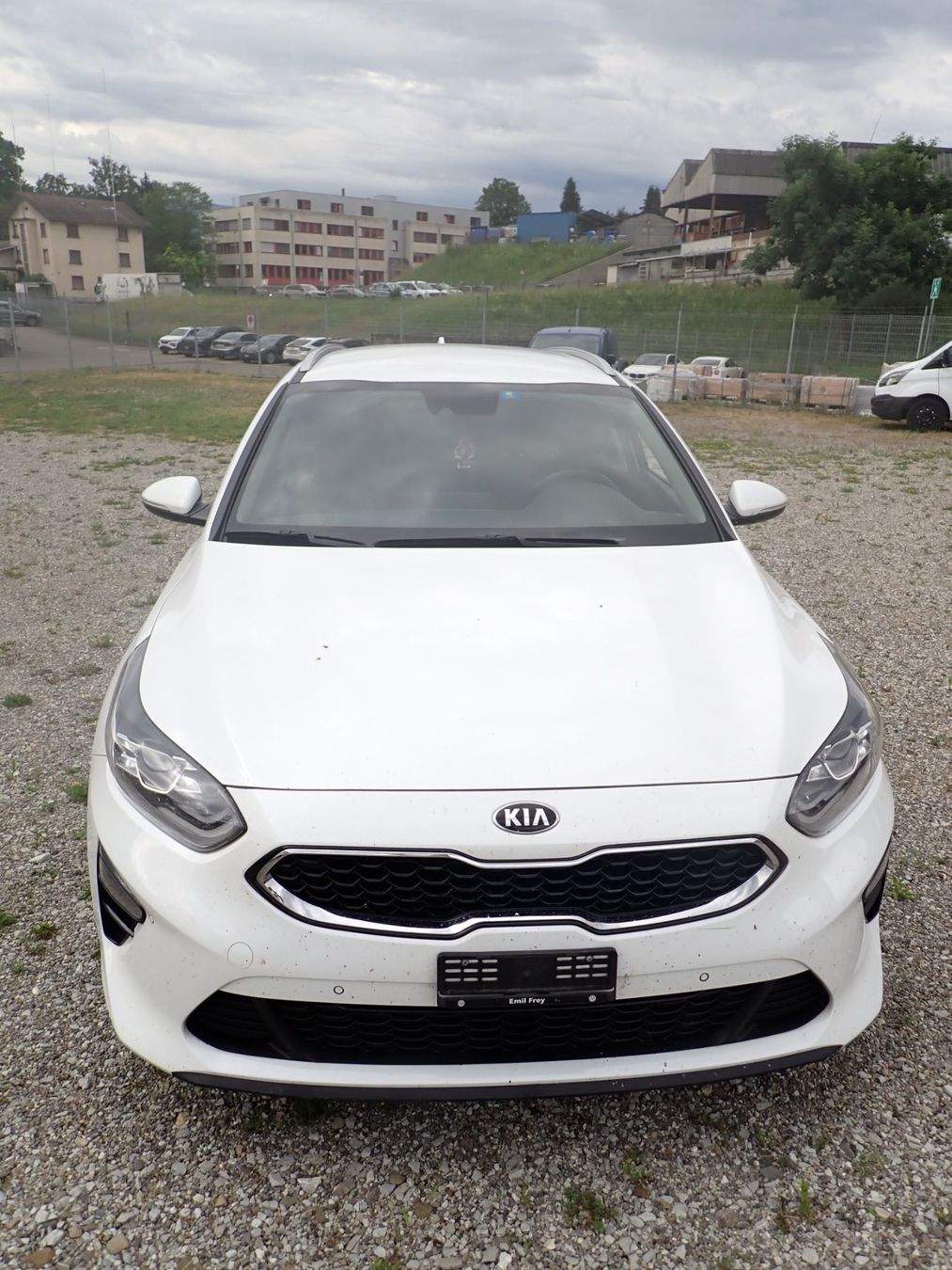 Kia Autos: Kia Ceed SW 1.6CRDI – Gebraucht aus Fribourg von OFAIL 4