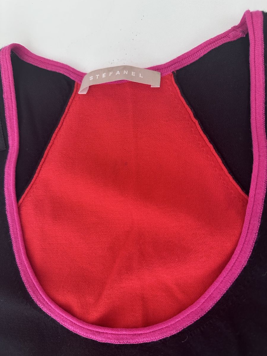Stefanel Top: Stefanel Black & Red Tank Top - Size M/S – Nuovo (secondo la descrizione) da Binningen venduto da can_s2yh 3