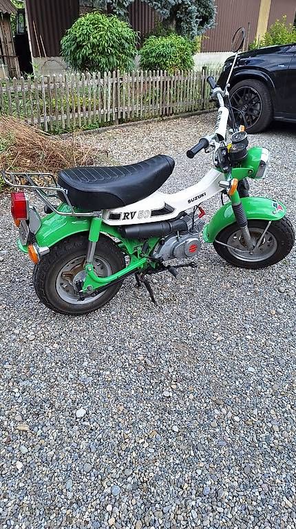 Suzuki Strada: Kleinmotorrad – Usato da Pfyn venduto da Audiskoda