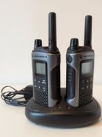 Motorola Funkgeräte Set mit Ladestation, gebraucht