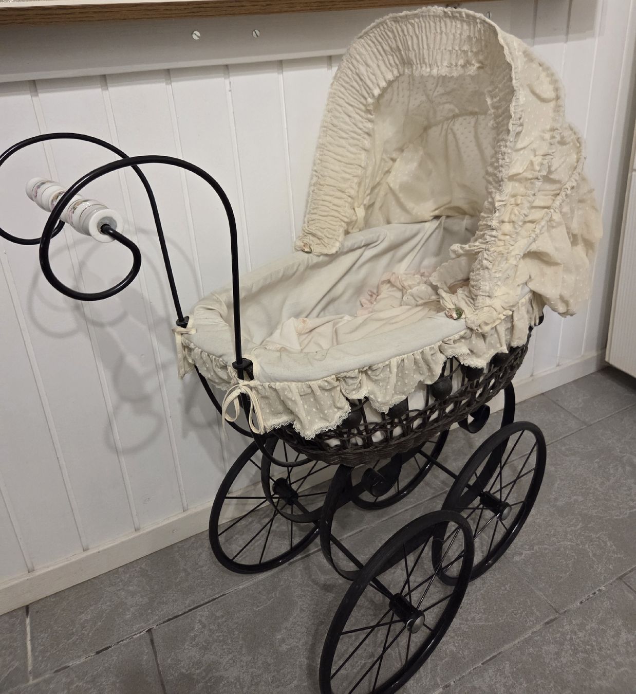 Puppenwagen: massiver wunderschöner Puppenwagen  – Neu (gemäss Beschreibung) aus Klingnau von Groofty69 3