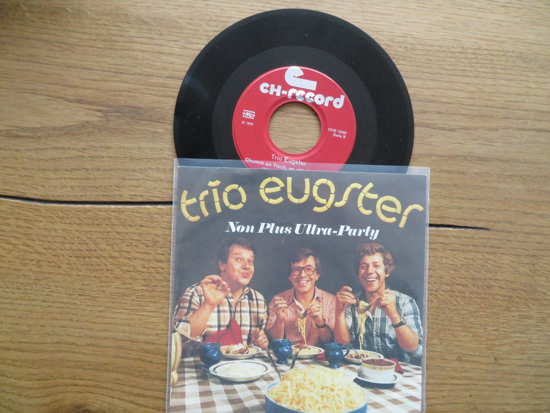 Dischi in vinile: Trio Eugster - Non Plus Ultra-Party Vinyl Single – Nuovo (secondo la descrizione) da Zürich venduto da max_cp5f