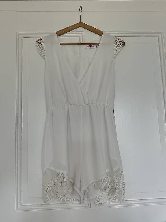Jumpsuits: süsser weisser Jumpsuit – D'occasion à Thun par DascheLii