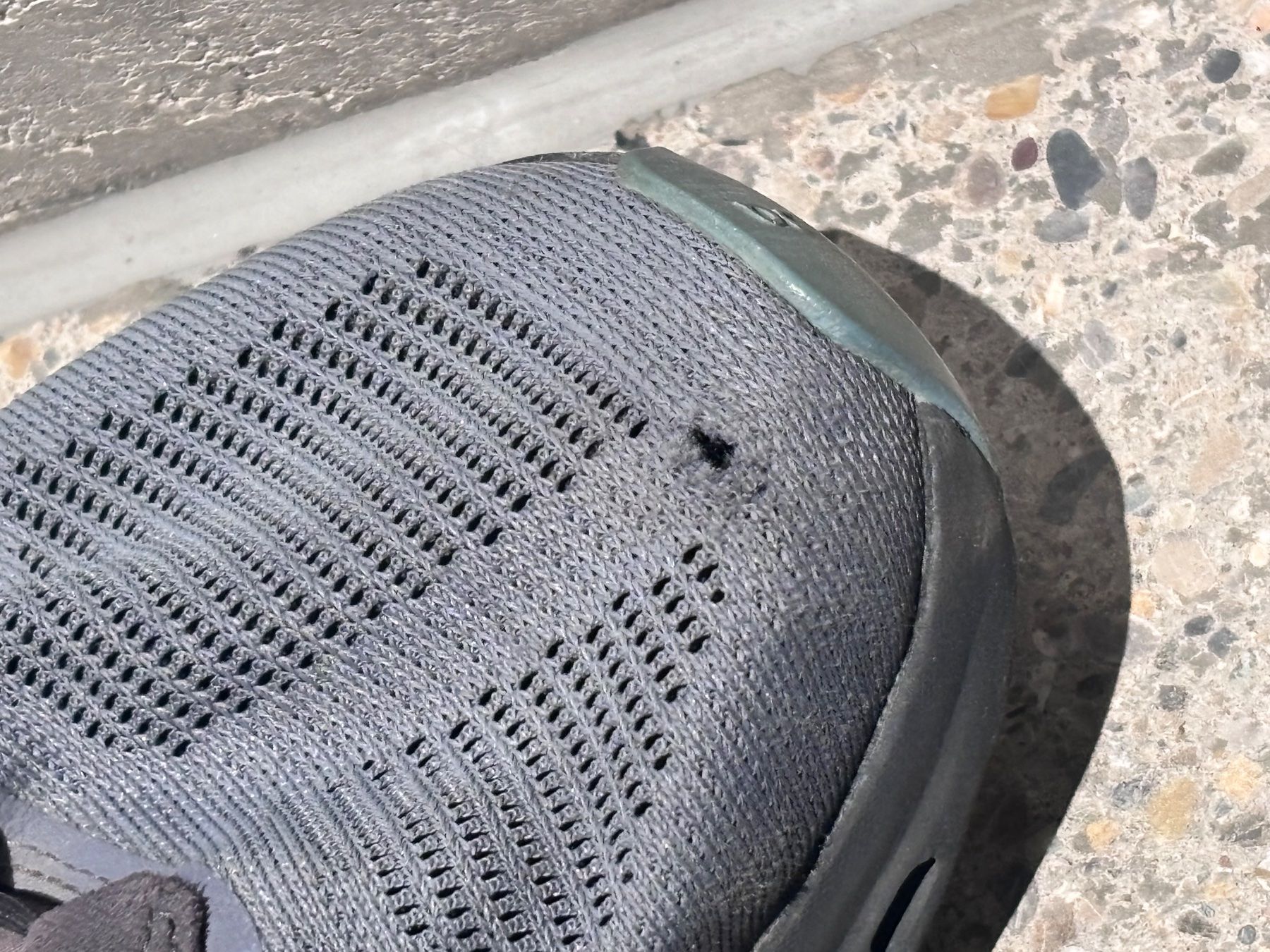 On Herrenschuhe: Laufschuhe ON Helion 46 – Gebraucht aus Zürich von engebrunau 1