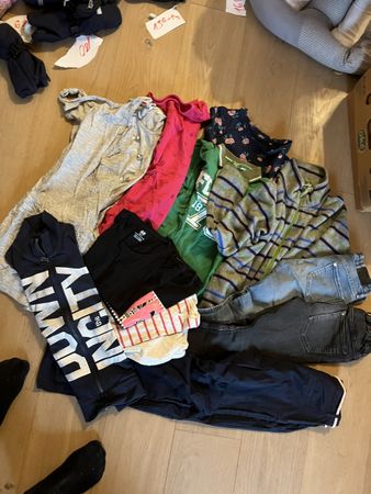 Kleiderpaket Grösse 134