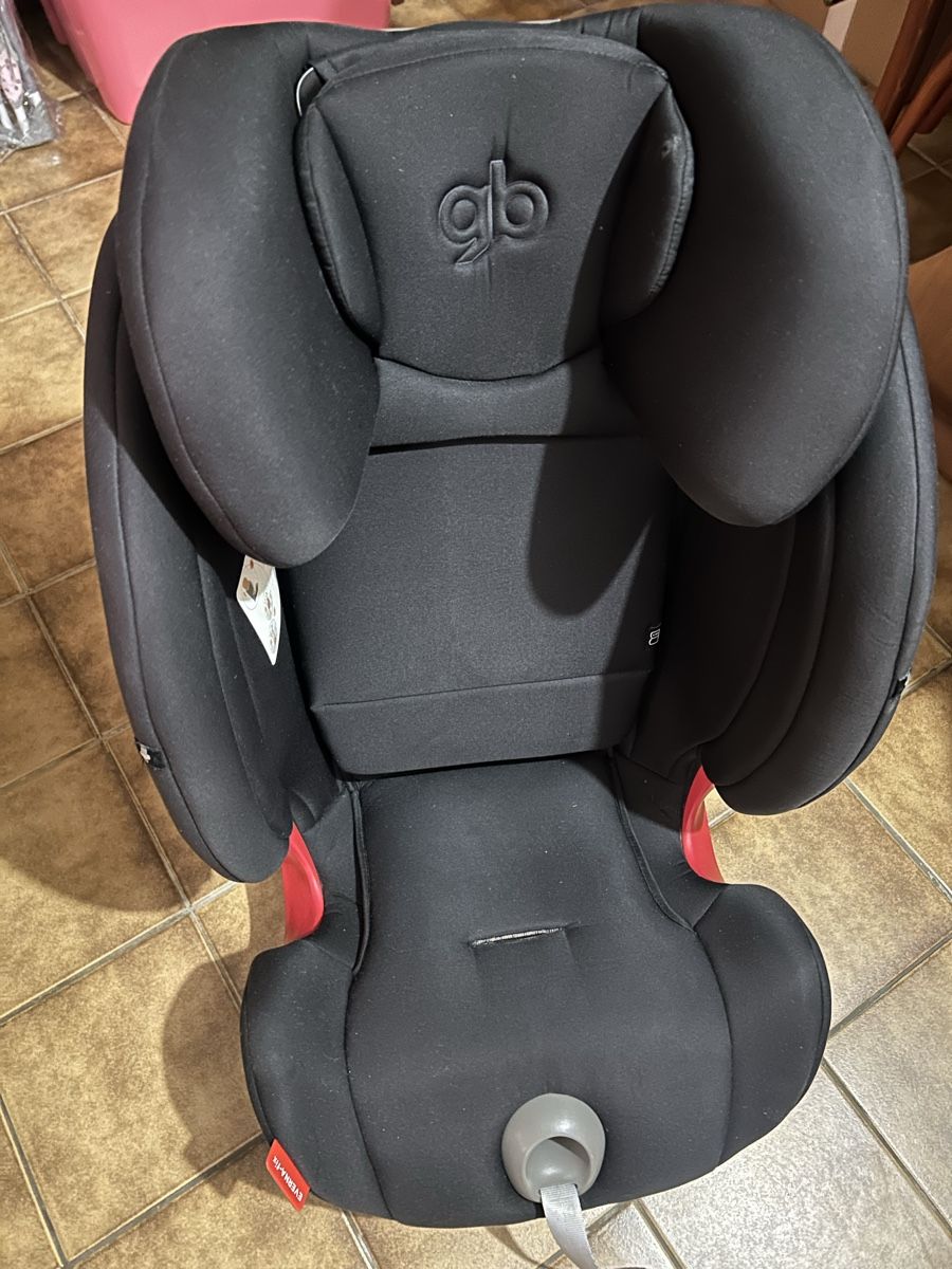 Auto-Kindersitze: Siège enfant GB Everna Fix Future 9-36kg excellent état – Gebraucht aus Bellevue von mz_GVA