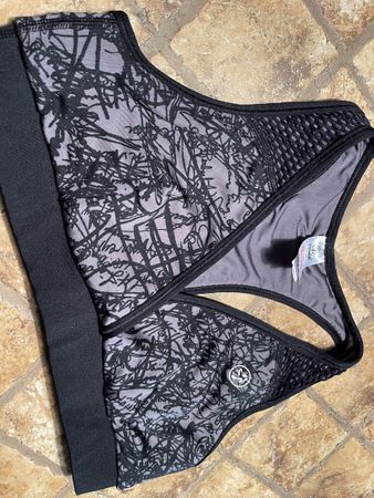 Top sportivo Zumba grigio/nero taglia L - Ottime condizion