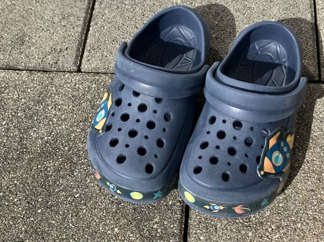 Scarpe per ragazzi: Clogs Gr.27 – Usato da Rüegsauschachen venduto da moeschtu82 1