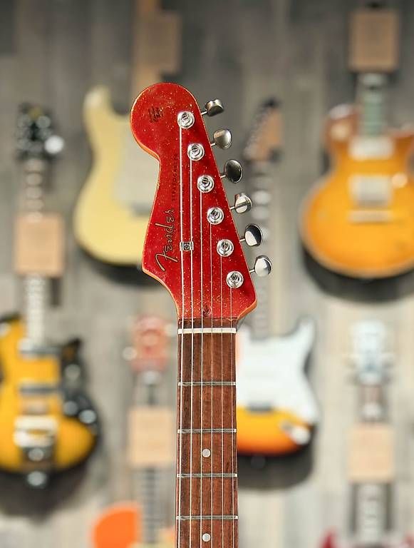 Strumenti musicali: Squier by Fender Classic Vibe 60s Stratocaster – Usato da Froideville venduto da ChrisGuitars 2
