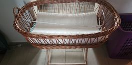 Korb Baby Stubenwagen mit Matratze und Wickelunerlage