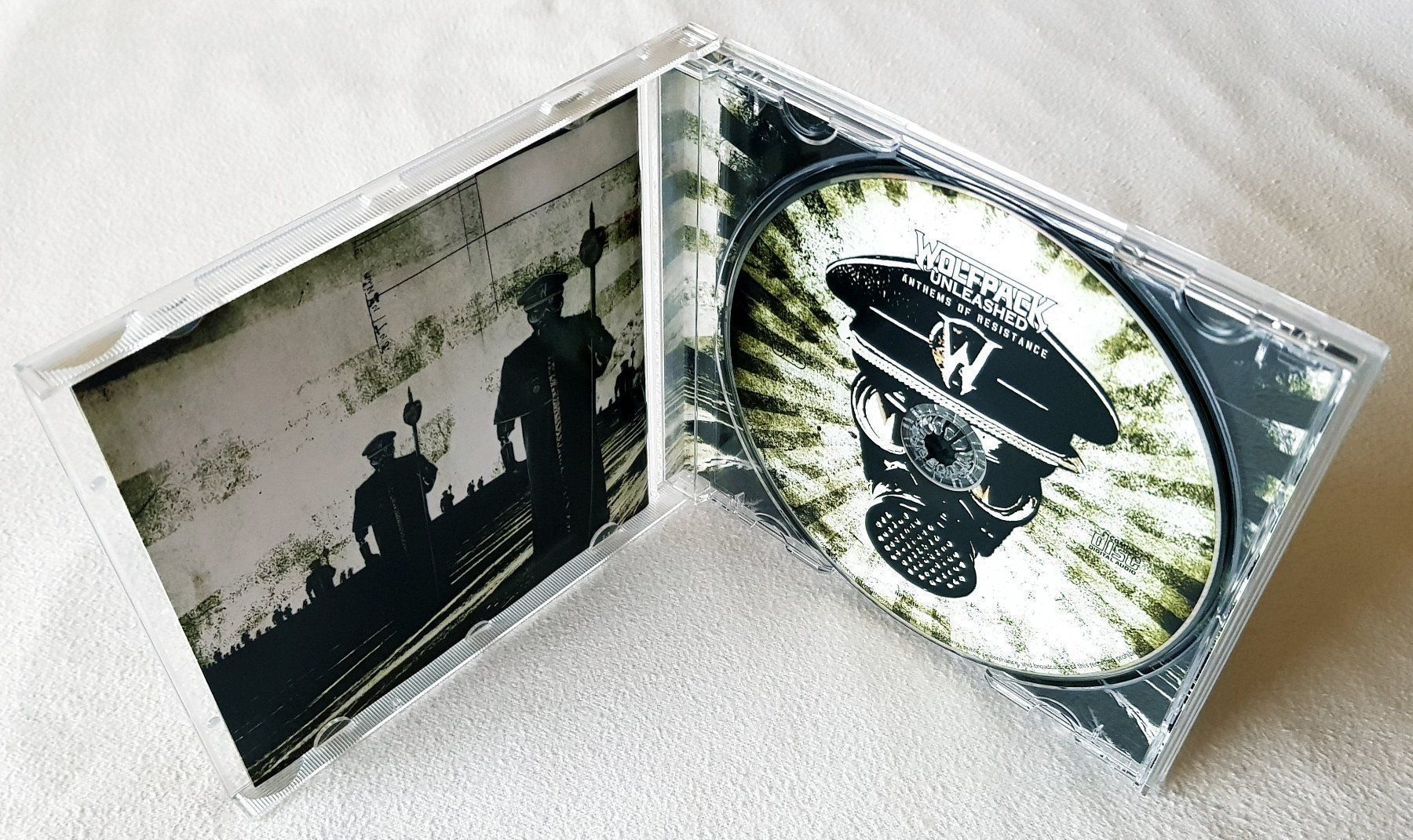 CDs: Wolfpack Unleashed – Anthems Of Resistance - CD - 2007 – Gebraucht aus Uster von Zardodel 3
