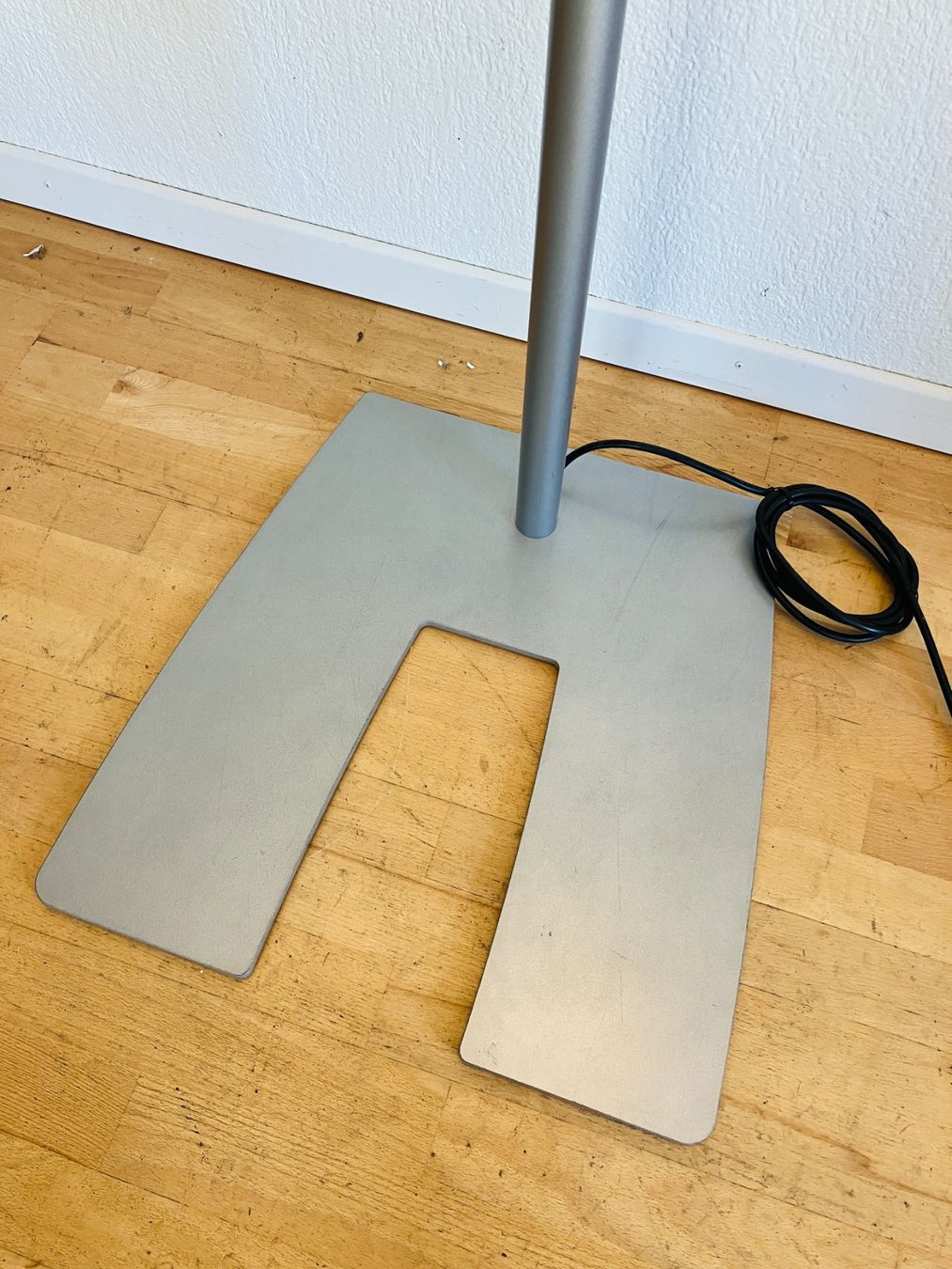 Lampade: Waldmann Design Stehleuchte EOS DVS 455P Stehlampe – Usato da Fislisbach venduto da Promo 2