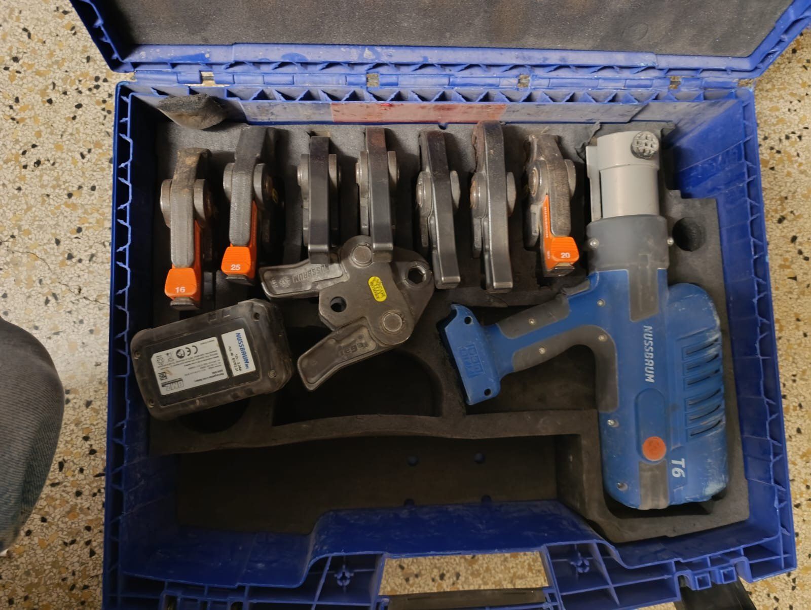 Tous les outils: Nussbaum Presswerkzeug T6 – D'occasion à Studen BE par Paplo 1