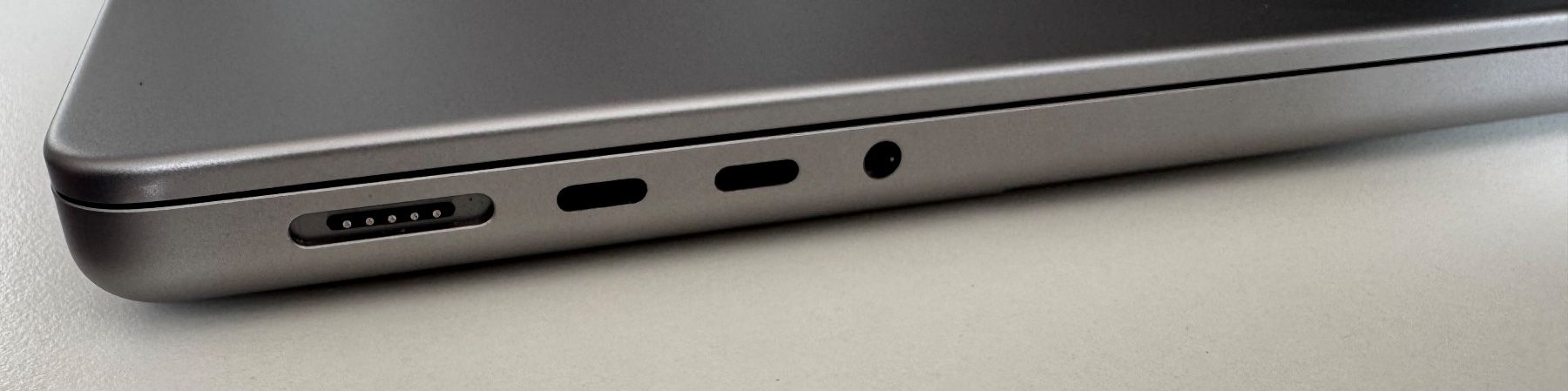 Apple Portables: MacBook Pro M1 – D'occasion à Bettwil par Dannyhuisman 4