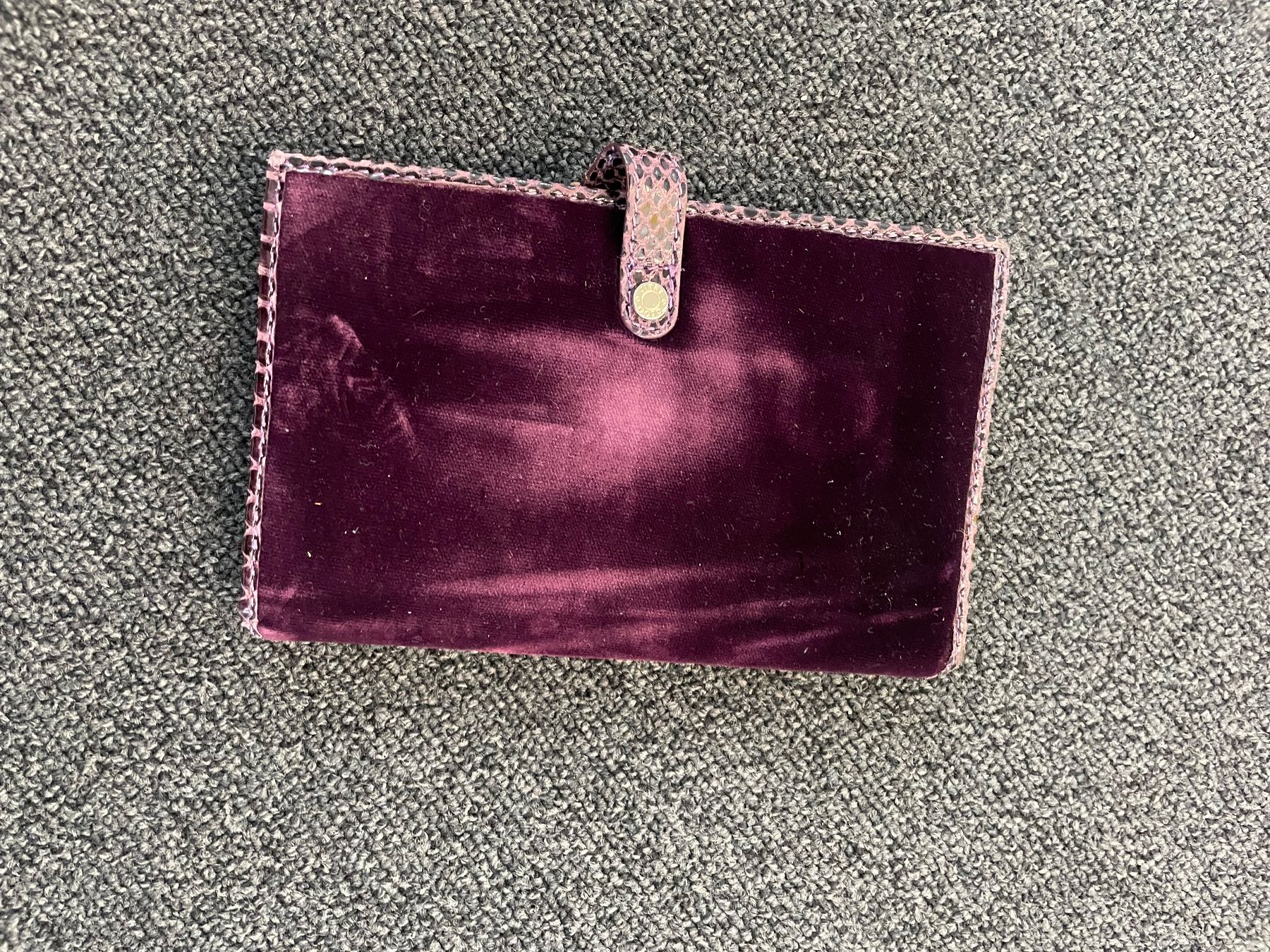 Jimmy Choo Portamonete: Jimmy Choo Portemonnaie – Usato da Solothurn venduto da tiz_y99f 1