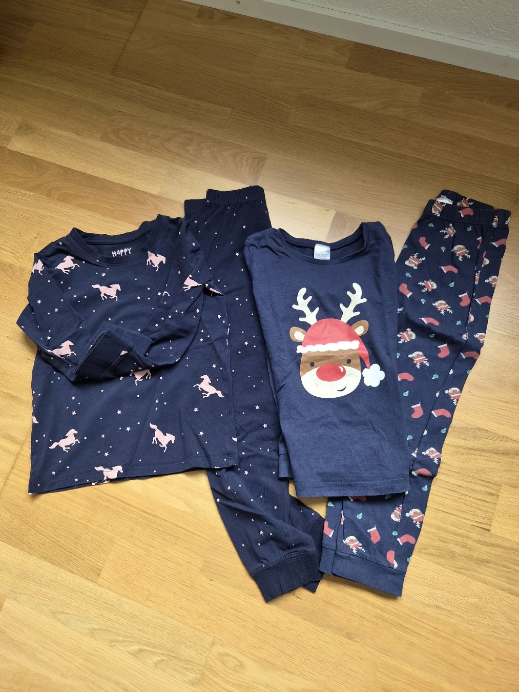 Pigiama & Simili: Pyjama Grösse 110/116 – Usato da Ettiswil venduto da Monika81