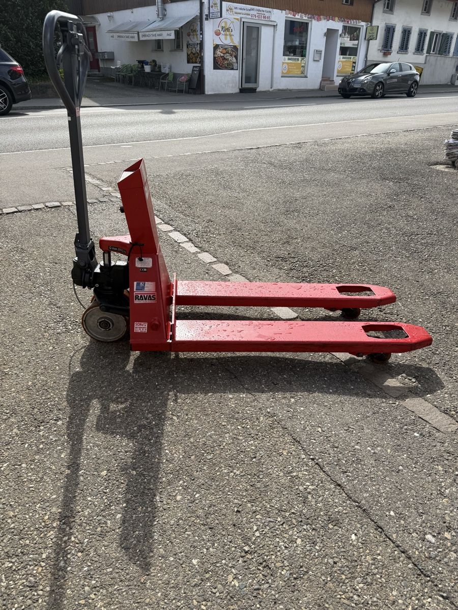 Carrelli elevatori e a forche: Ravas Hubwagen mit Waage – Usato da Embrach venduto da embr12 1