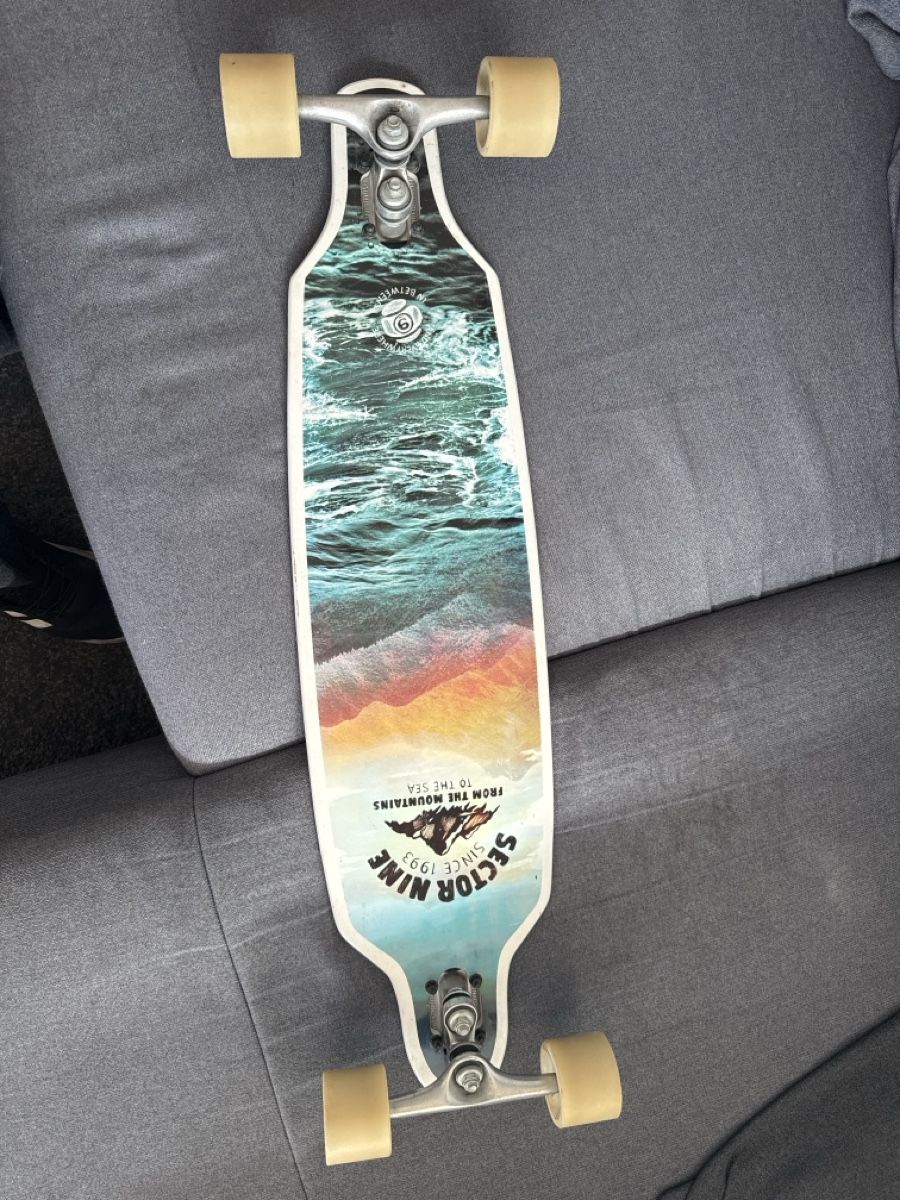 Sector 9 Skateboards: Longboard Sector 9 – Defekt aus Finsterhennen von joelgross1967