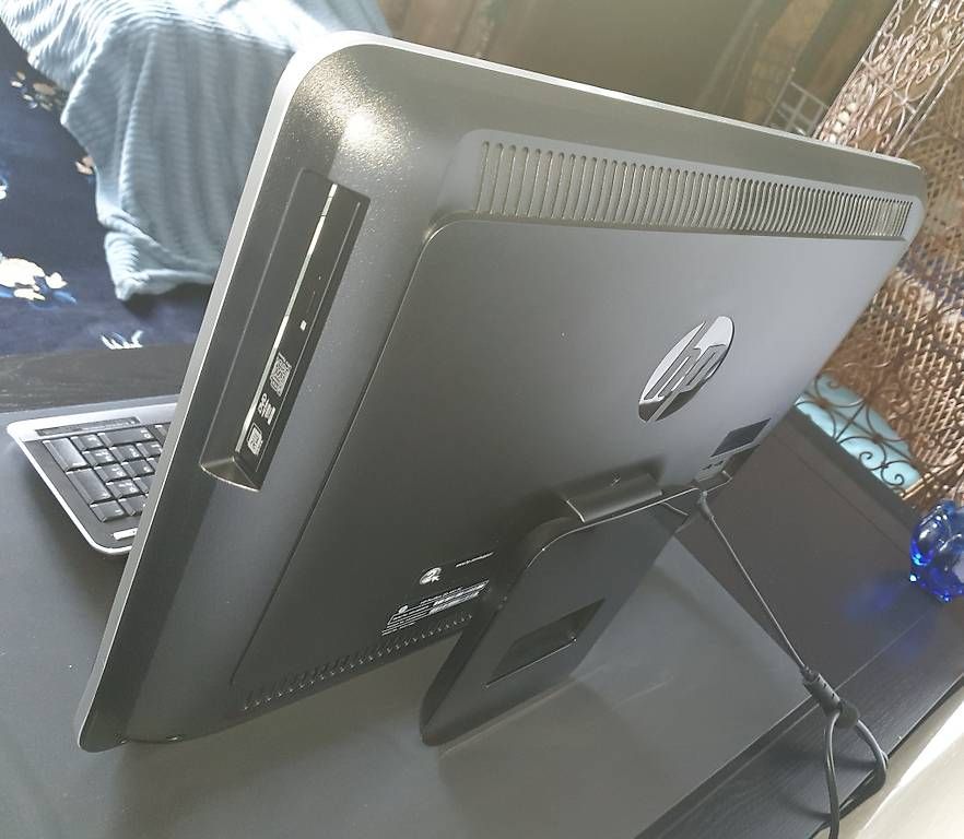 Tastiere: Écran plat hp et clavier  – Usato da Le Lignon venduto da ValKatia 2