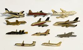 11 Pin Flugzeuge