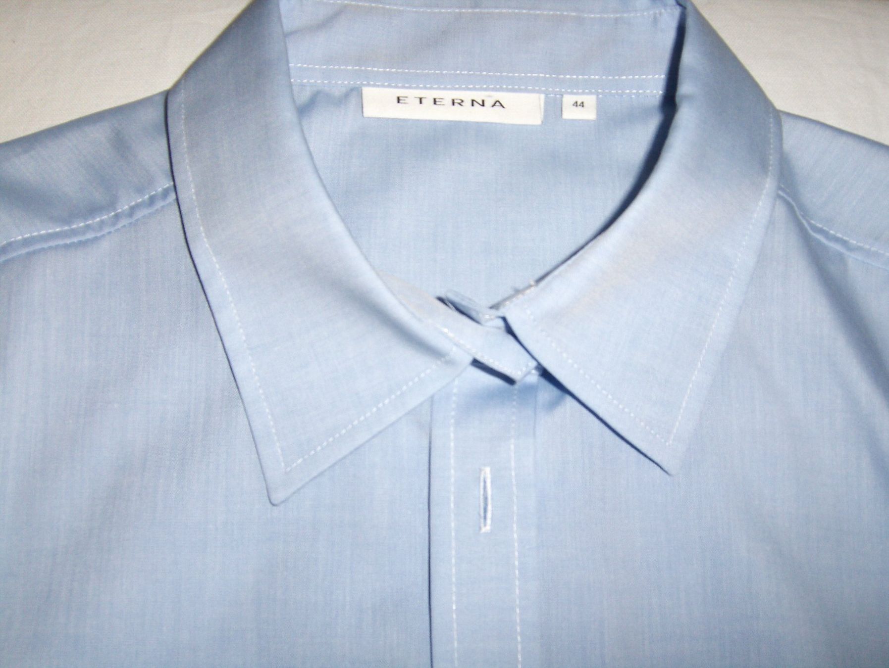 Camicette: Bluse ETERNA kurzarm  Grösse 44, Farbe hellblau – Usato da Dübendorf venduto da alracfo 4