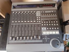 Mäckie Control Universal