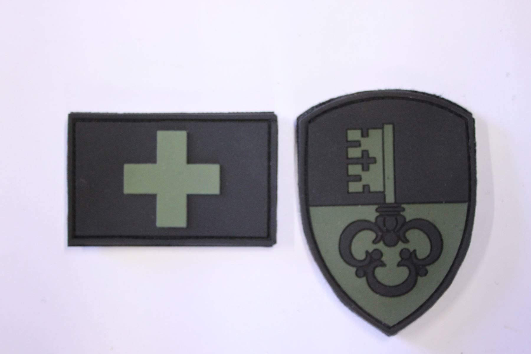 Placchette & Badge: Insignes Tactique CH + OW – Nuovo (secondo la descrizione) da La plaine venduto da 762