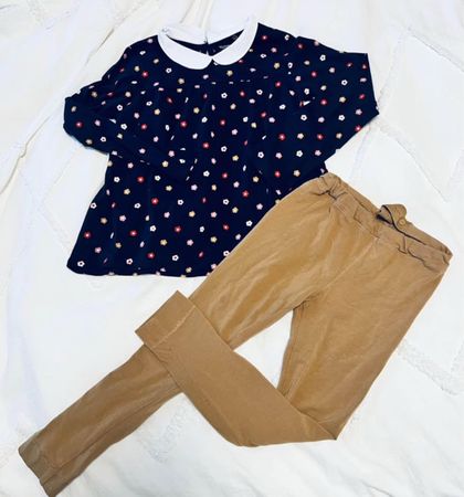 Ensemble fille 122 : Chemisier à fleurs et legging beige
