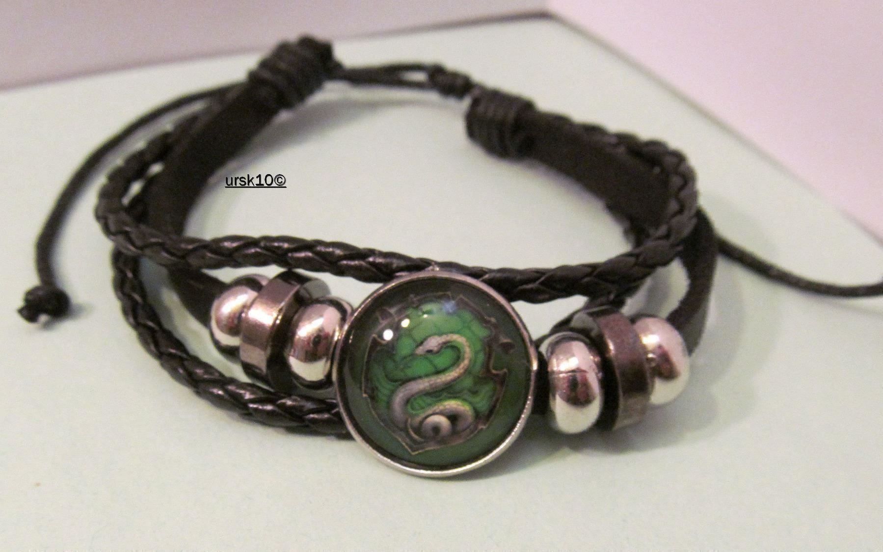 Bracciali & Braccialetti: NEU Harry Potter Lederarmband mit Amulett – Nuovo e nell'imballaggio originale da St. Margarethen TG venduto da ursk10 4