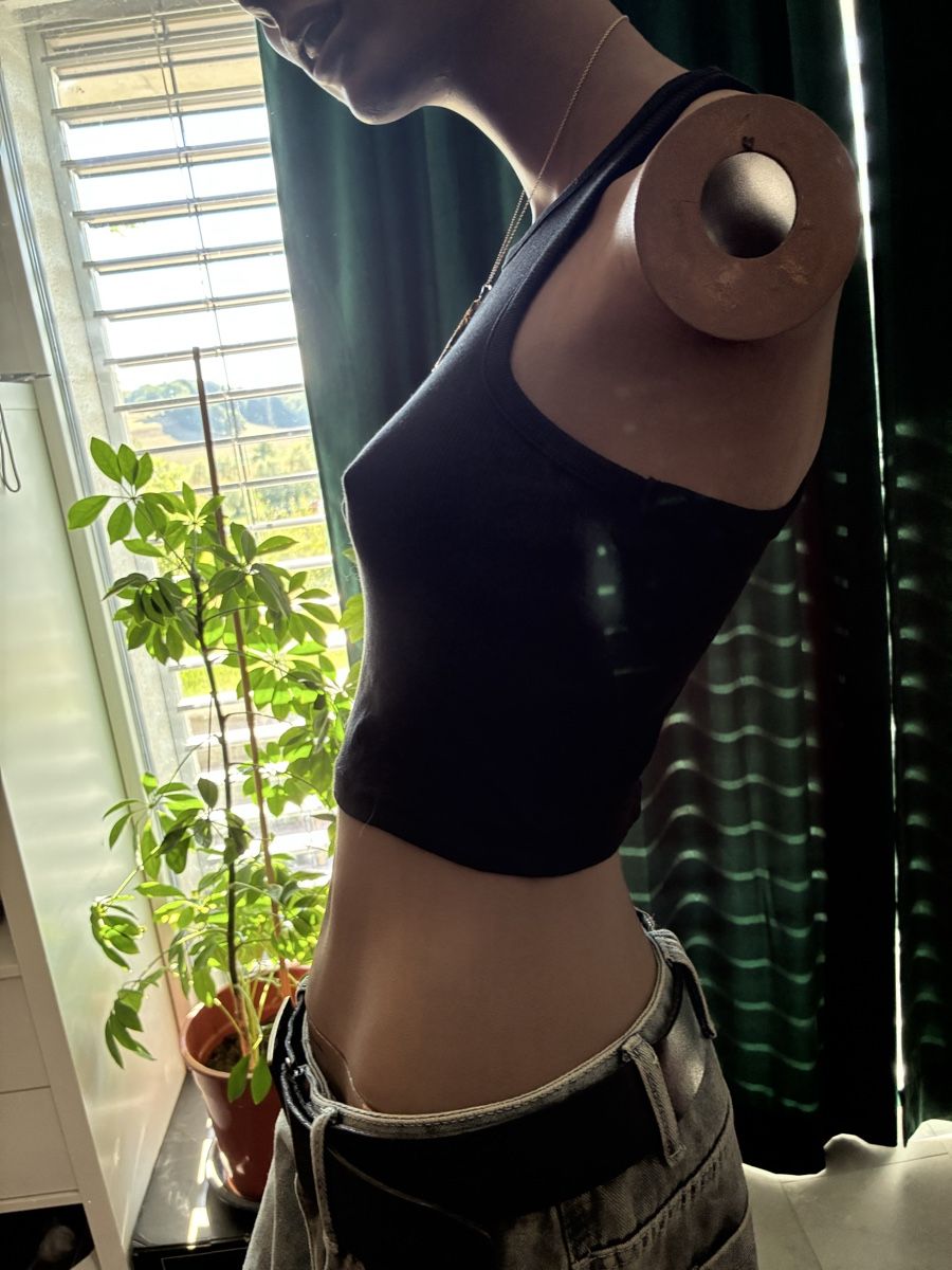 Tops: Schwarzes Top – Gebraucht aus Ueberstorf von nai_9z9s 1