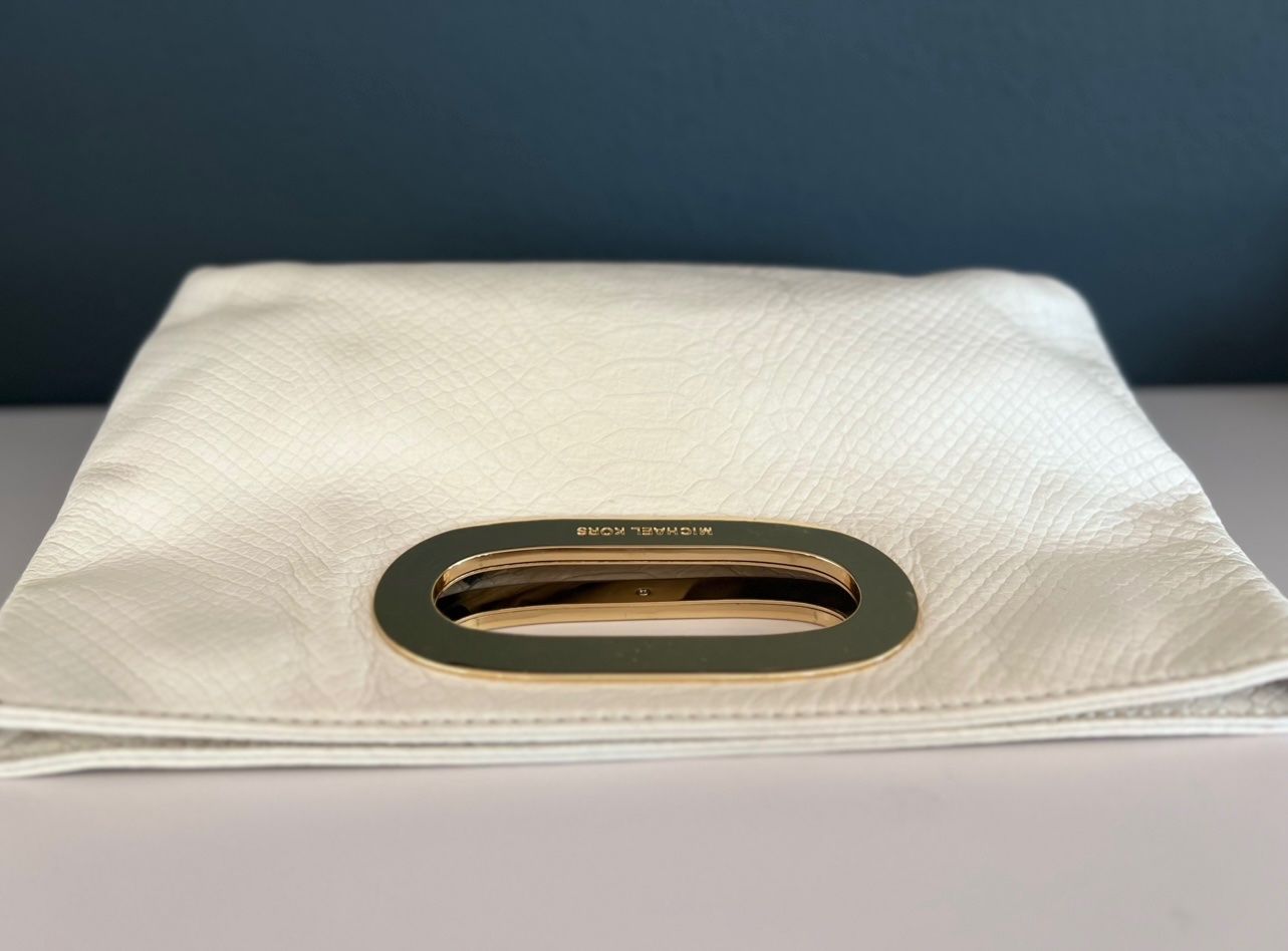 Michael Kors Taschen für Damen: Michael Kors Pochette – Neu und originalverpackt aus Küsnacht von cri_ngg5 3